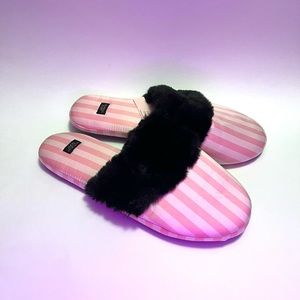 Trim Slippers VICTORIA’S SECRET, size 9/10 (L). NEW in pink colour